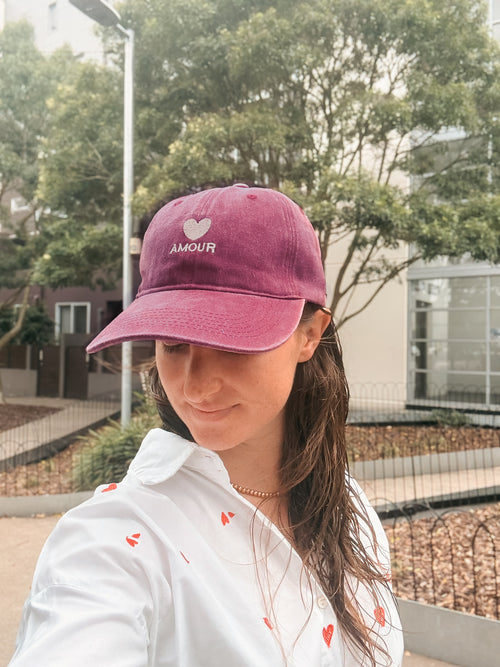 La Casquette "Amour" - Burgundy Wash