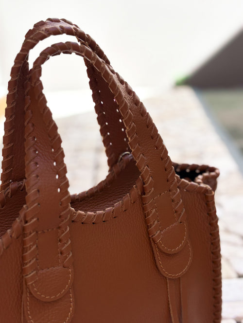 HANDBAG VICTOIRE CAMEL LEATHER