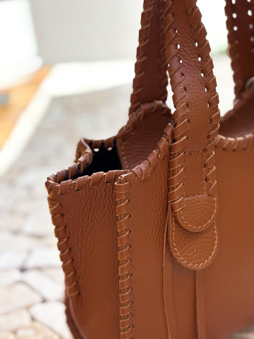 HANDBAG VICTOIRE CAMEL LEATHER