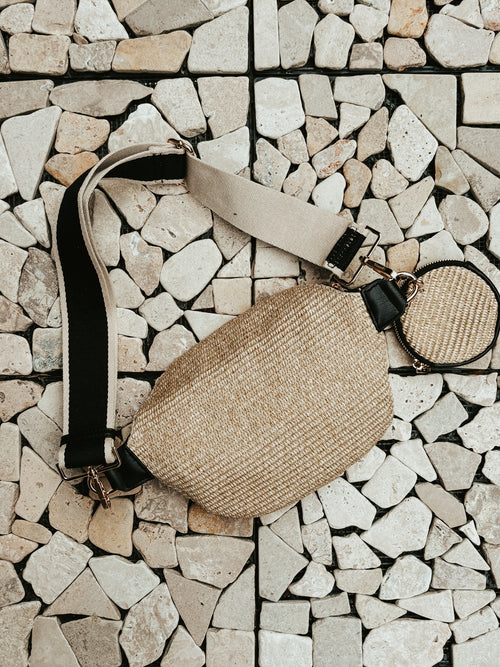 BUMBAG MEGANE RAFFIA BLACK/ECRU